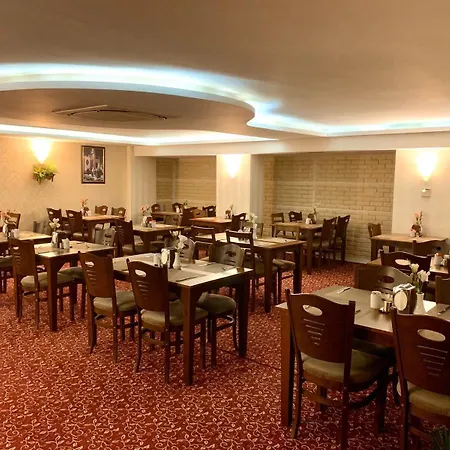 Готель Yukselhan